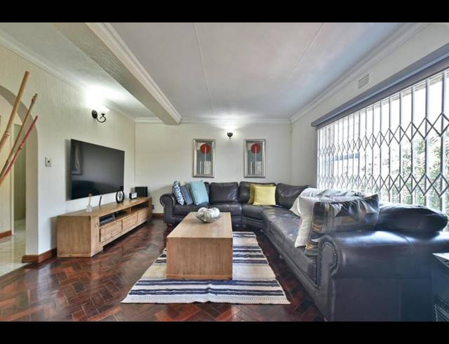 3 BEDROOM CLUSTER FOR SALE IN MULBARTON